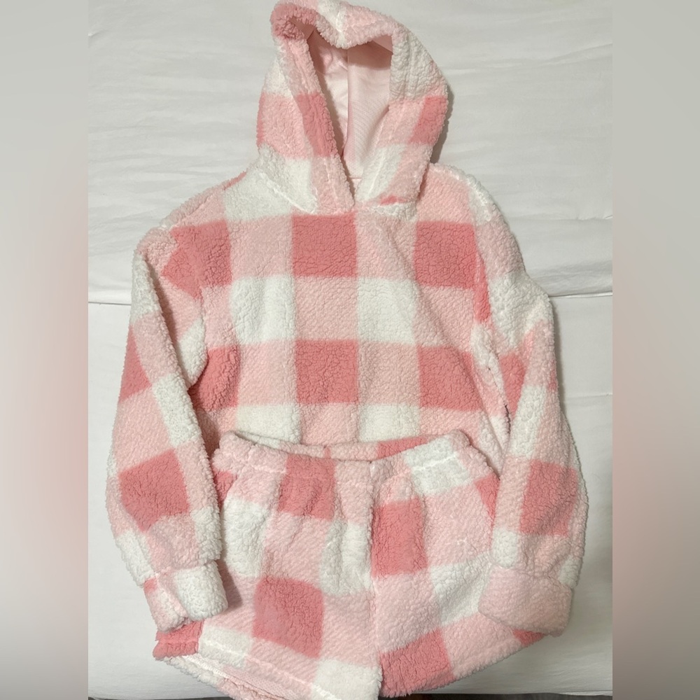 Cozy Pink and White Set